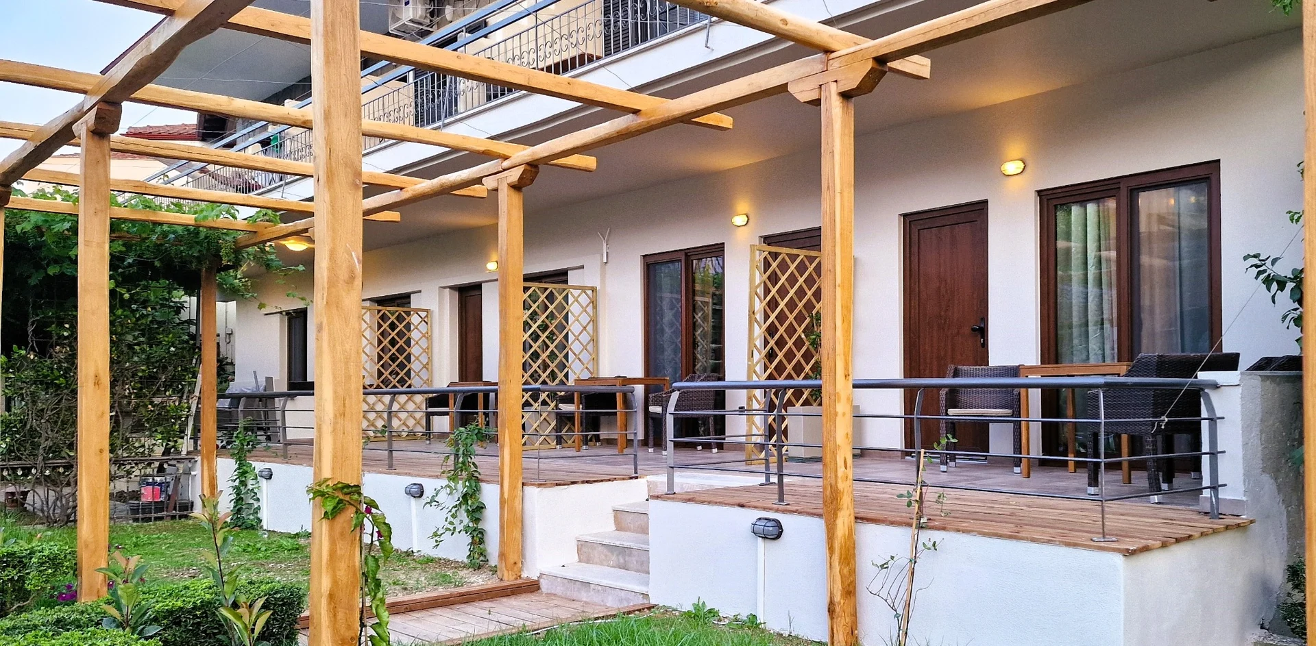 My Afytos Garden — πέργκολα και βεράντες κήπου