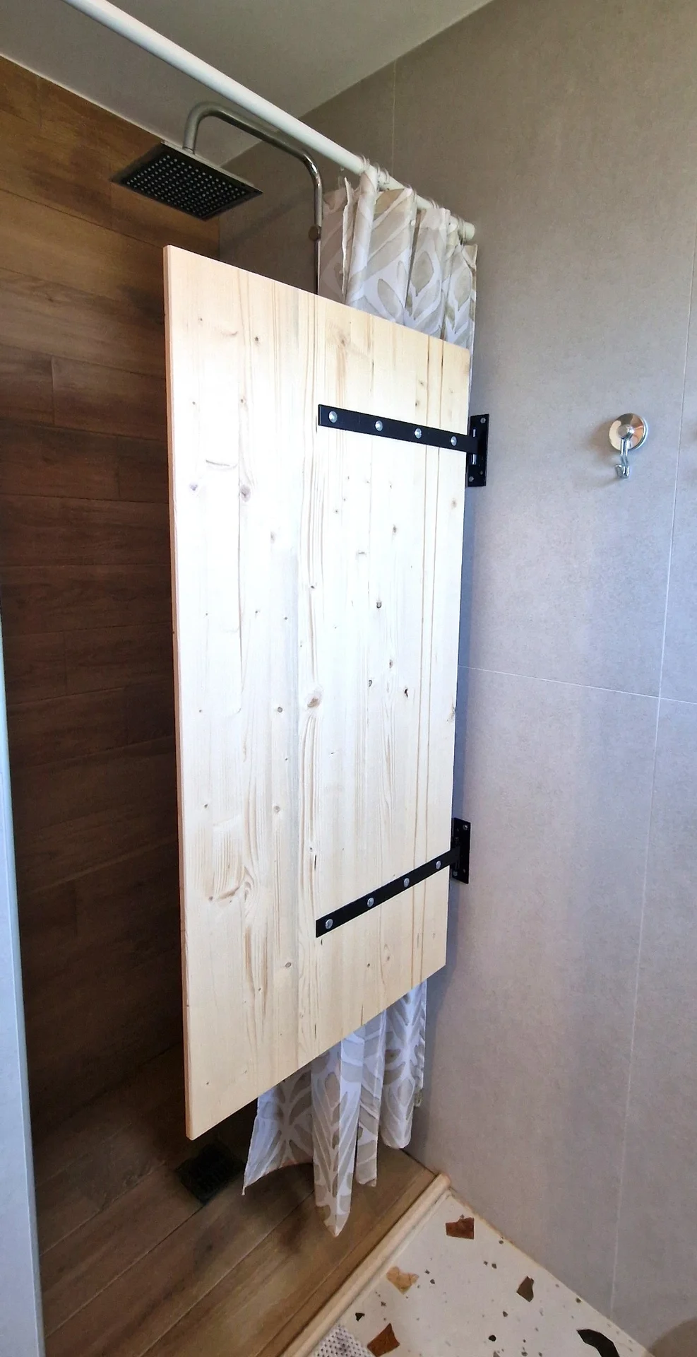Rustic sliding door detail