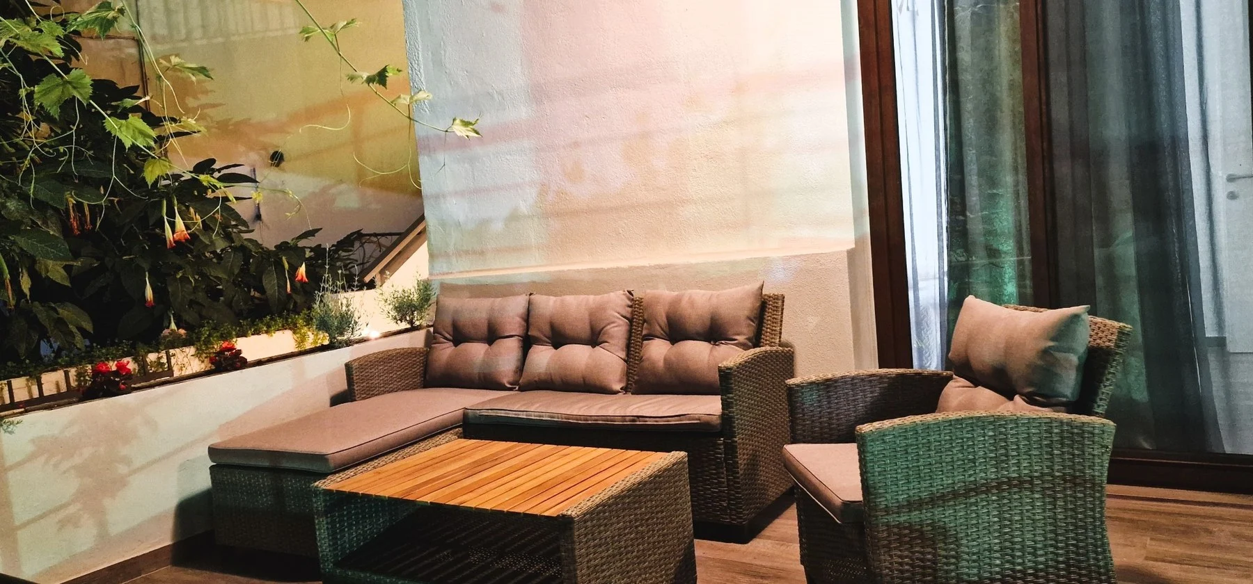 Outdoor lounge under the pergola