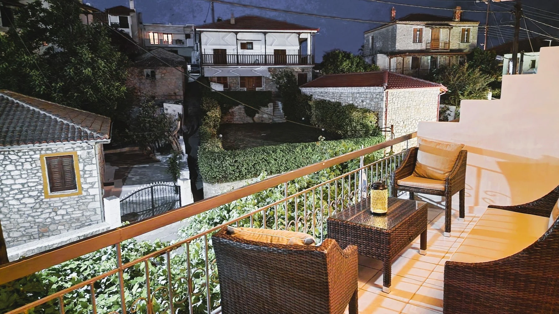 Varkes balcony view